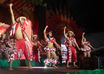 Curral do Garantido transforma o sambódromo em grande celebração da cultura popular amazonense