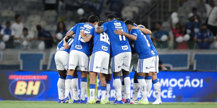 Cruzeiro pode avançar na Libertadores até com derrota; confira escalações