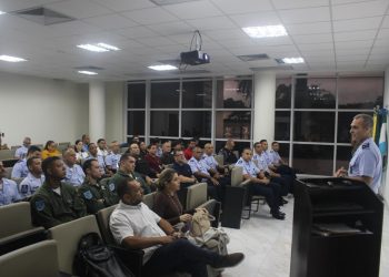 FAB realiza reunião para discutir segurança do espaço aéreo durante o 59º Festival de Parintins