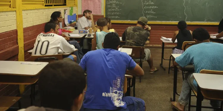 Encceja 2026: prazo de inscrição gratuita termina nesta sexta-feira