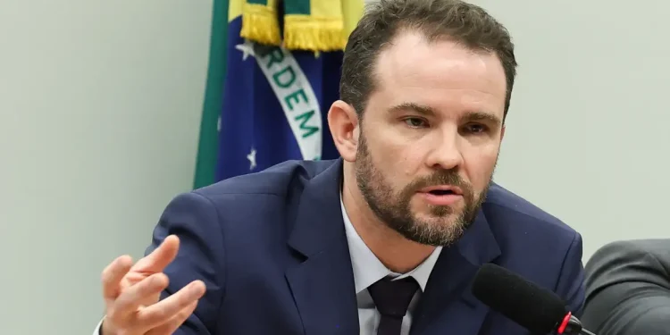 Receita pode deixar de exigir declaração do IR em até três anos