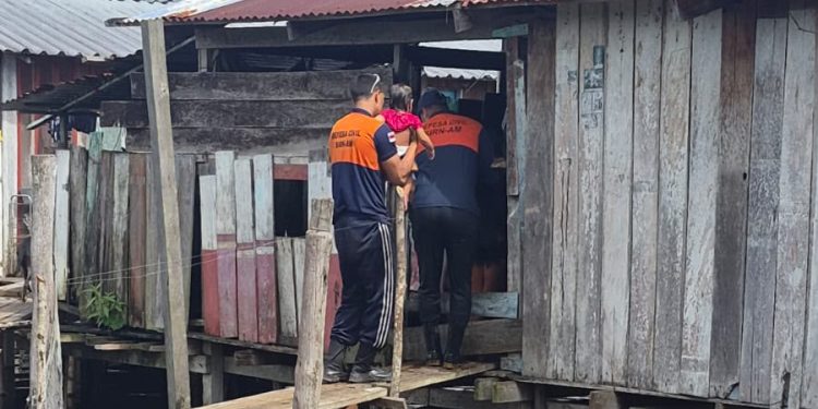 Bebê é salvo de afogamento em Santa Isabel do Rio Negro
