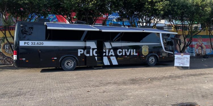 Polícia Civil fortalece a atuação no Porto de Parintins com Delegacia Móvel