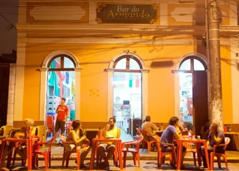 Impasse judicial pode causar fechamento do Bar do Armando no Centro Histórico de Manaus