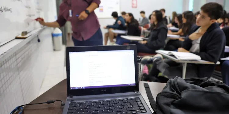 Fies: pré-selecionados têm até terça para complementar informações
