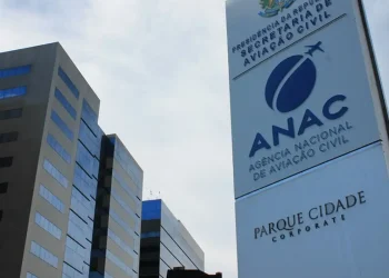 Anac alerta para risco de trote com óleo de avião após morte de piloto