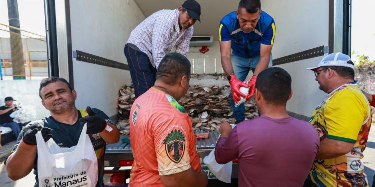 Programa 'Jaraqui da Gente'' prepara para calor extremo em Manaus