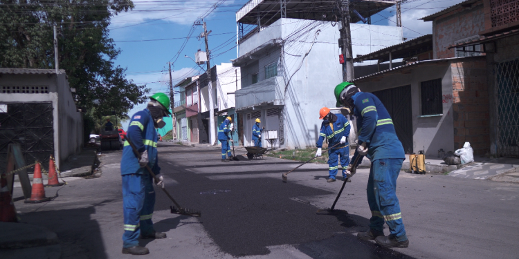 Mutirão da Águas de Manaus recupera ruas em mais de 50 bairros