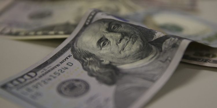 EUA impõem nova tarifa de 12,5% a produtos brasileiros