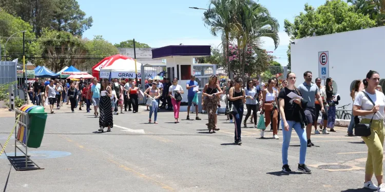 Concursos públicos seguem previstos durante período eleitoral