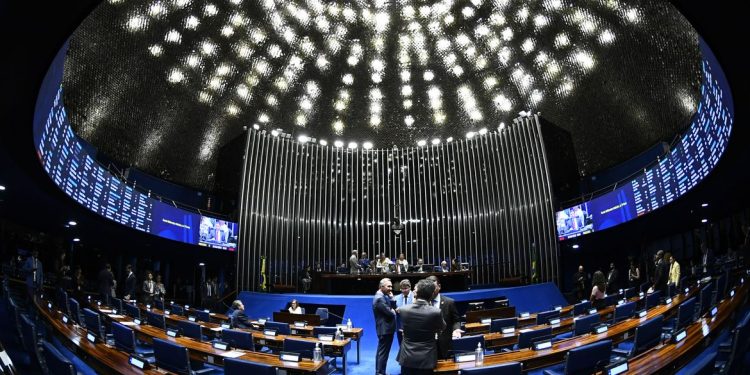 Câmara e Senado farão esforço concentrado antes da eleição