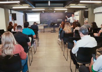 Construção participativa do Plano Municipal de Turismo em parceria com o Sebrae-AM