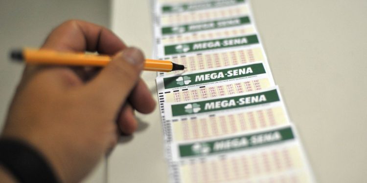 Mega-Sena sorteia prêmio de R$ 3,5 milhões nesta terça-feira