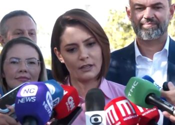 “Colocamos uma pedra nas desavenças”, diz Michelle após gravação com Flávio