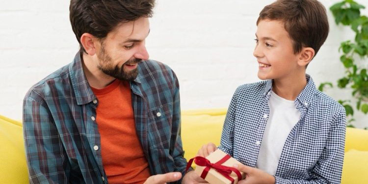 Eletrônicos estão entre as preferências do consumidor amazonense para presentear no Dia dos Pais, aponta pesquisa