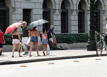 Onda de calor eleva temperaturas em grande parte do país