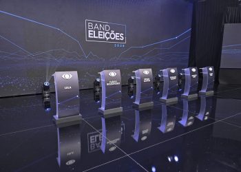 Debate na Band é marcado por cadeiras vazias e ataques à polarização