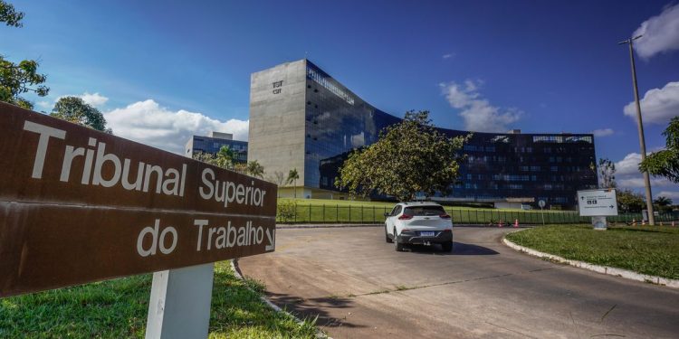 Assédio eleitoral no trabalho é crime; saiba como identificar