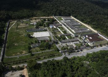 Motim de policiais militares presos em Manaus mobiliza Bope e deixa agentes reféns