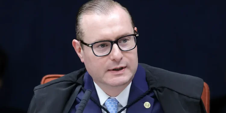 Zanin nega liminar para obrigar Senado a instalar CPI sobre Master
