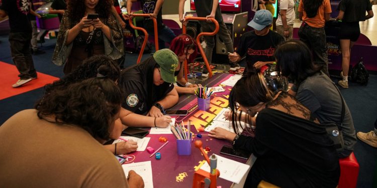 Última semana do Amazonas Geek terá extensa programação com oficinas, campeonatos de jogos e desfile de cosplay