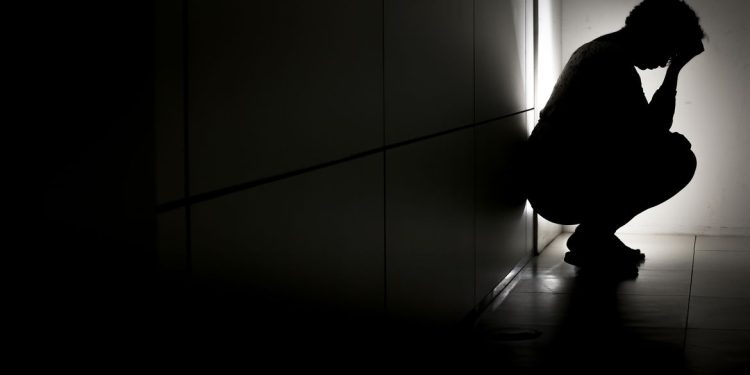 Prevenção ao suicídio: profissionais de saúde destacam riscos com bets