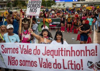 Maioria dos projetos no Congresso ameaçam indígenas, diz pesquisa