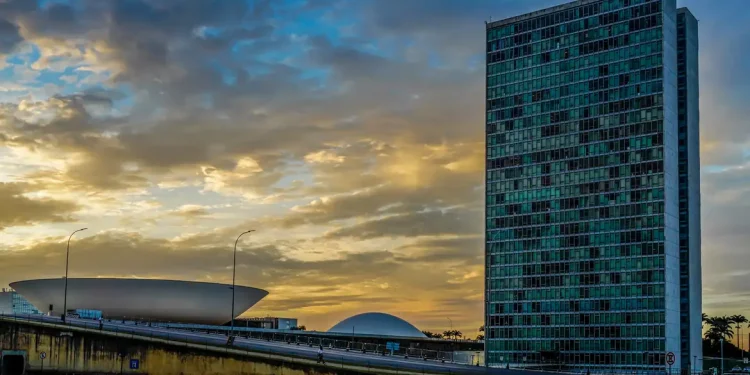 Senado: oposição obstrui e fim da escala 6×1 não vai a plenário