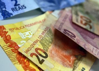 Juros para famílias sobem em agosto e inadimplência chega a 6%