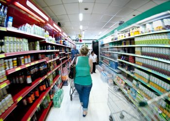 Cesta básica ficou mais barata em 25 capitais em agosto