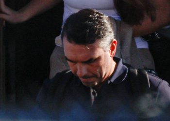 Aeronave com Flávio Bolsonaro e família pousa nos Estados Unidos