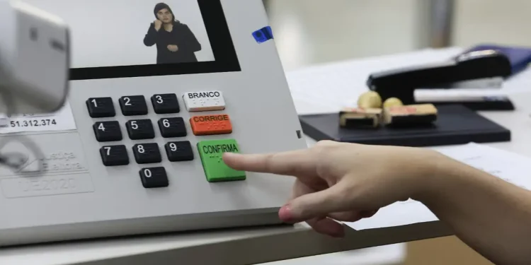 Eleitor que faltou o primeiro turno pode votar no segundo