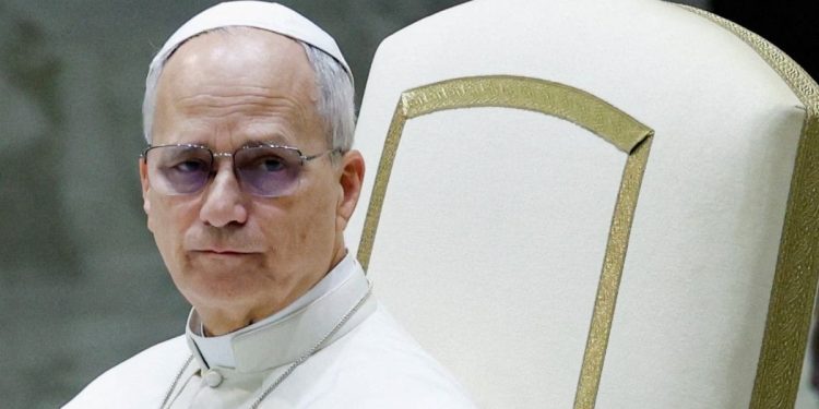 Papa Leão XIV tem boa recuperação após cirurgia no pulmão, diz Vaticano