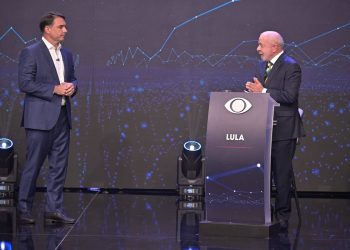Lula e Flávio fazem primeiro debate das eleições na TV Band